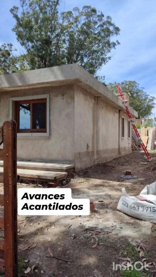 Obra Acantilados: terminación de obra gris